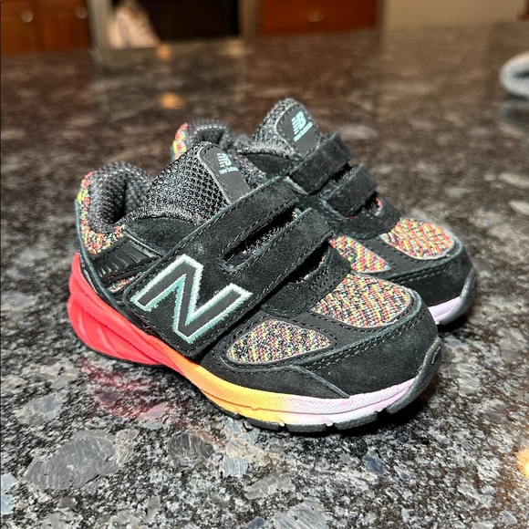 New Balance 990V5 Kids Toddler Velcro Shoes 5.5 Wide - Picture 1 of 10